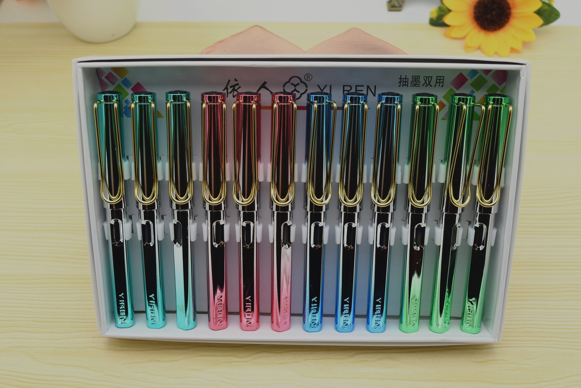 批發(fā)依人359H塑彩大尖正姿鋼筆墨囊兩用學(xué)生書(shū)寫(xiě)練字文具用品